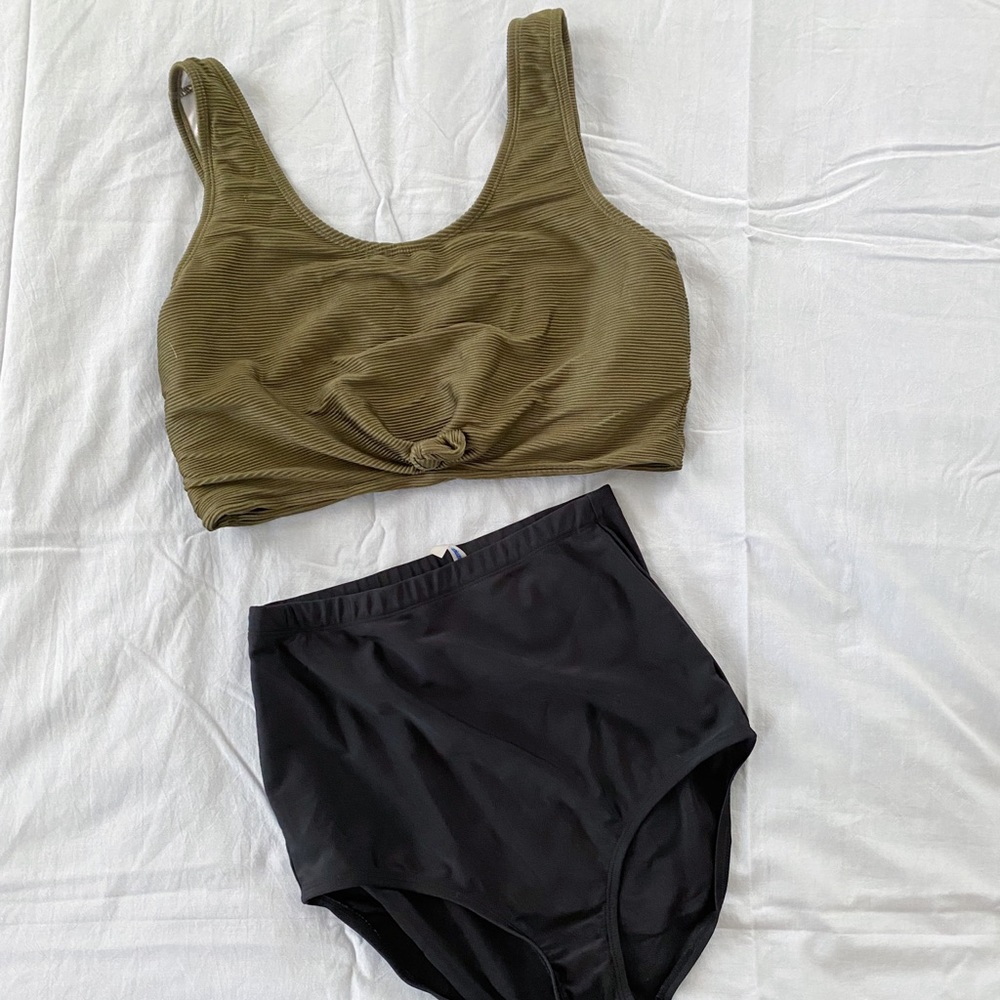 Two piece swim-set with lining